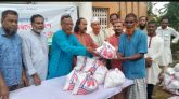 সিলেট মহানগর আওয়ামীলীগের ত্রান বিতরণ