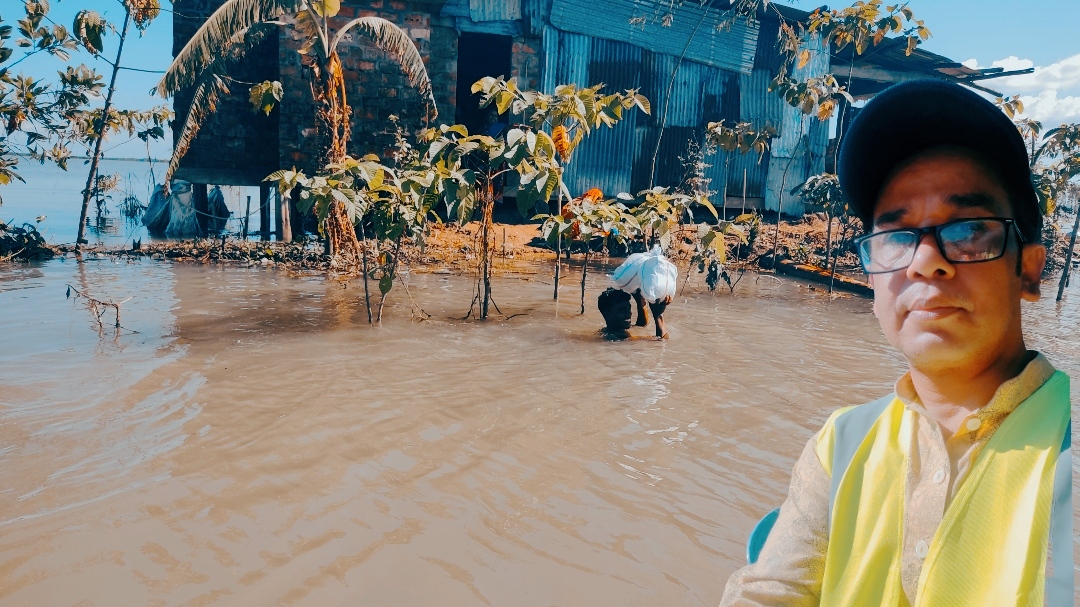 সিলেটে দীর্ঘতর হচ্ছে বন্যা, নদীর পানি কখনো কমে, কখনো বাড়ে