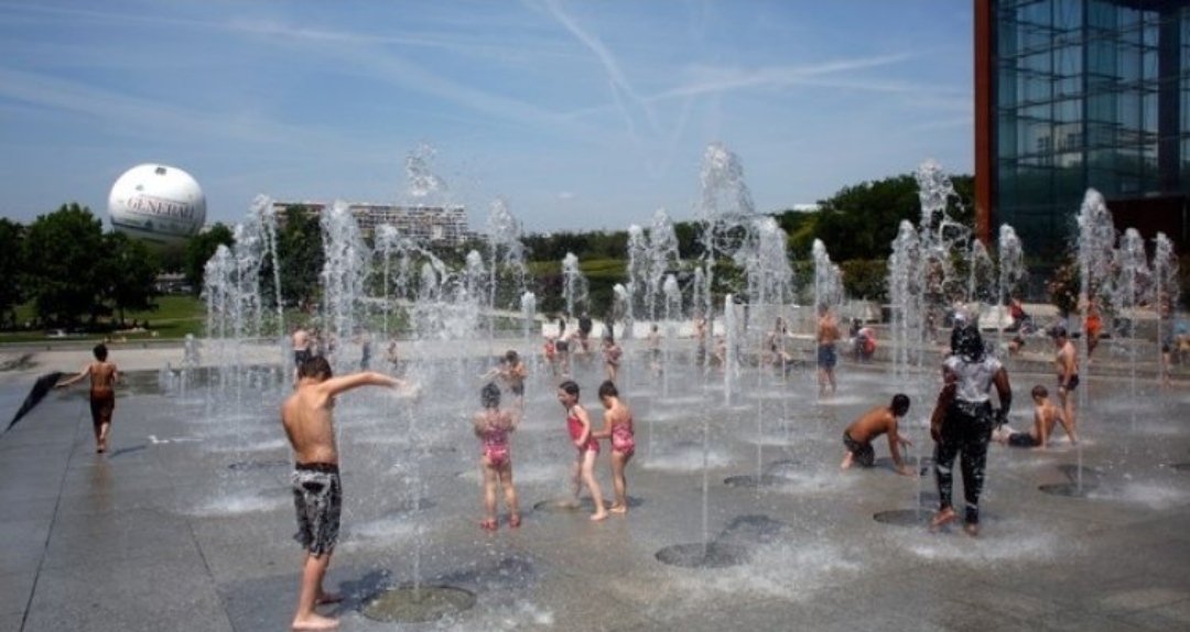 তীব্র দাবদাহে বিপর্যস্ত লন্ডনের জনজীবন