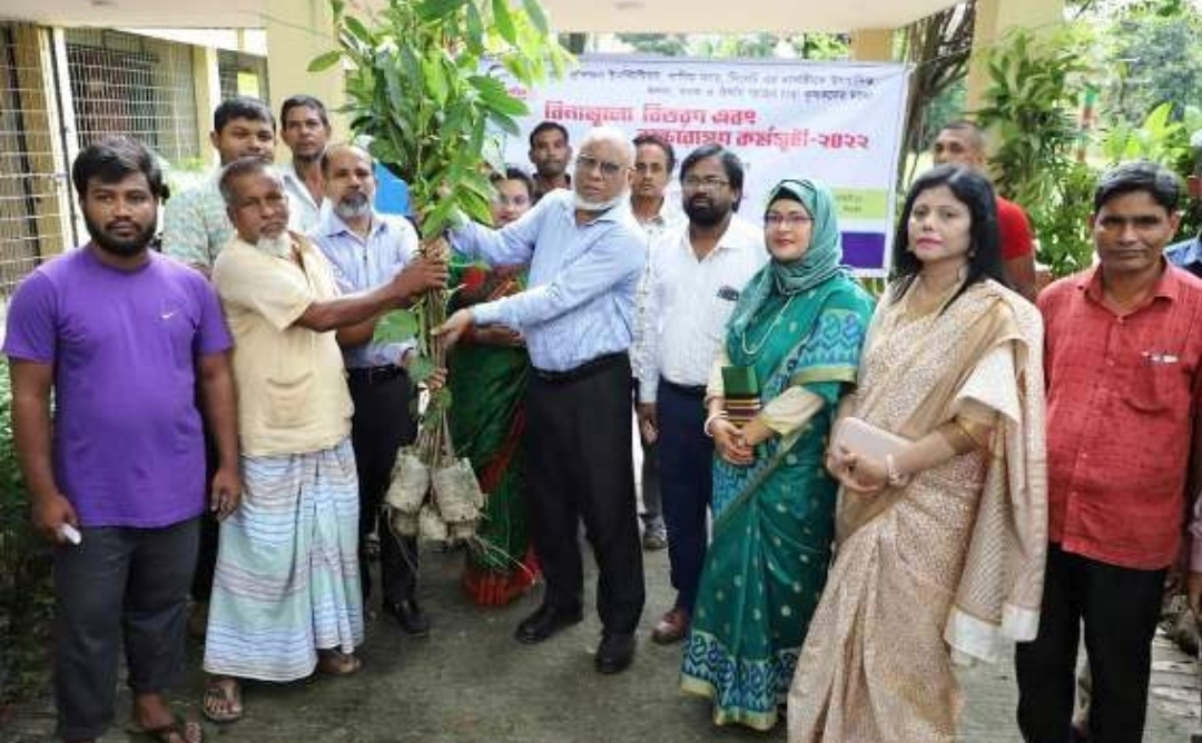 সিলেটে এটিআই’র উদ্যোগে চারা বিতরণ ও বৃক্ষরোপণ কর্মসূচির উদ্বোধন