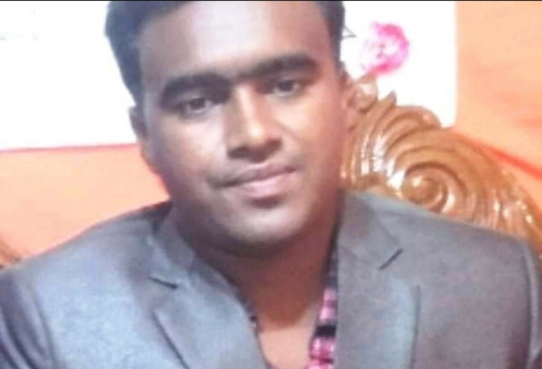 ফেসবুকে স্ট্যাটাস দিয়েই তাহিরপুরে যুবকের আত্মহত্যা