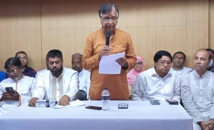 ‘সরকার দেউলিয়া, নিজেদের রক্ষায় ভিন দেশের কাছে নির্লজ্জ তদবির করছে : আবদুস সালাম