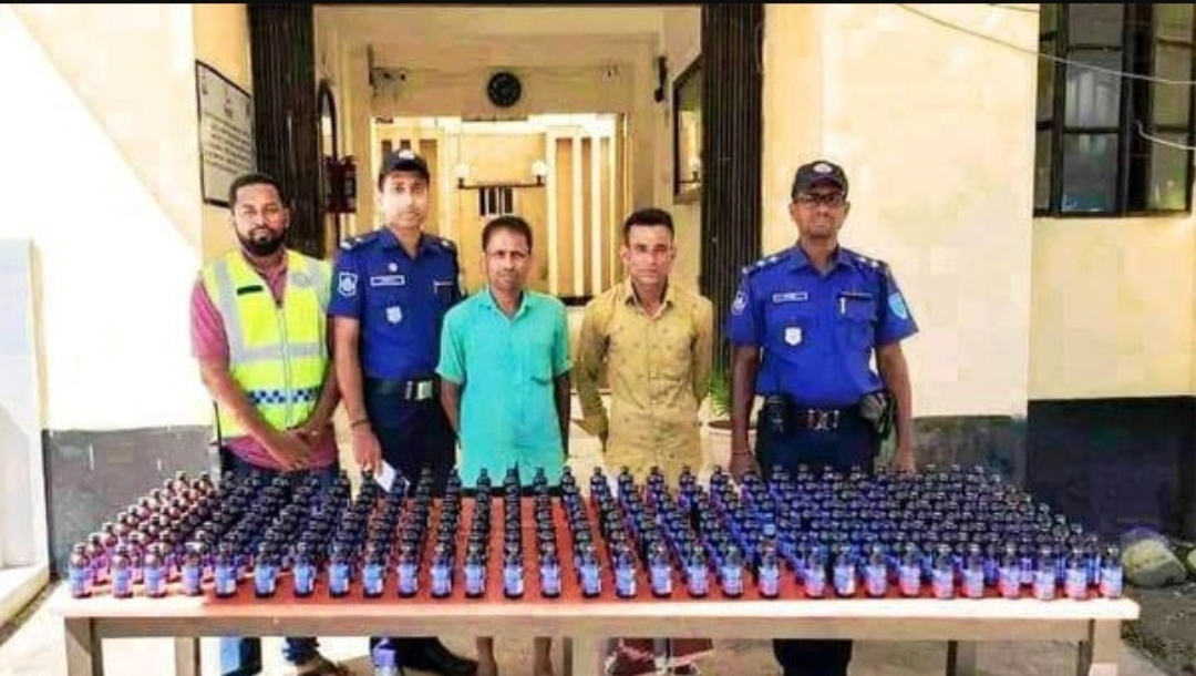 গোয়াইনঘাটে ২৭০ বোতল ফেন্সিডিলসহ গ্রেপ্তার ২