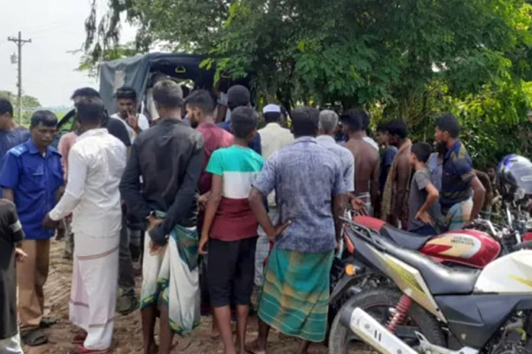 সুনামগঞ্জের জগন্নাথপুরে স্ত্রীকে গলা কেটে হত্যাঃ স্বামী আটক