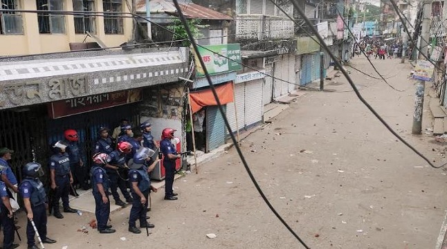 নবীগঞ্জে বিএনপির সঙ্গে পুলিশের ধাওয়া পাল্টা ধাওয়া