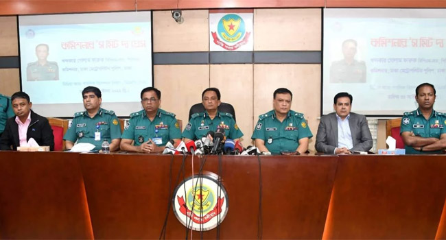 ফৌজদারি অপরাধ না হলে রাজনৈতিক সমাবেশে সহযোগিতা করবে পুলিশ : ডিএমপি কমিশনার