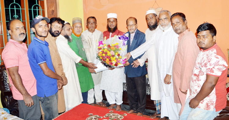 জেলা পরিষদ নির্বাচনে সদস্য পদে বিজয়ী হওয়ায় মোছাদ্দিক আহমদকে সংবর্ধনা প্রদান