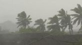উত্তাল সমুদ্র, বাড়ছে ঝড়ো হাওয়া