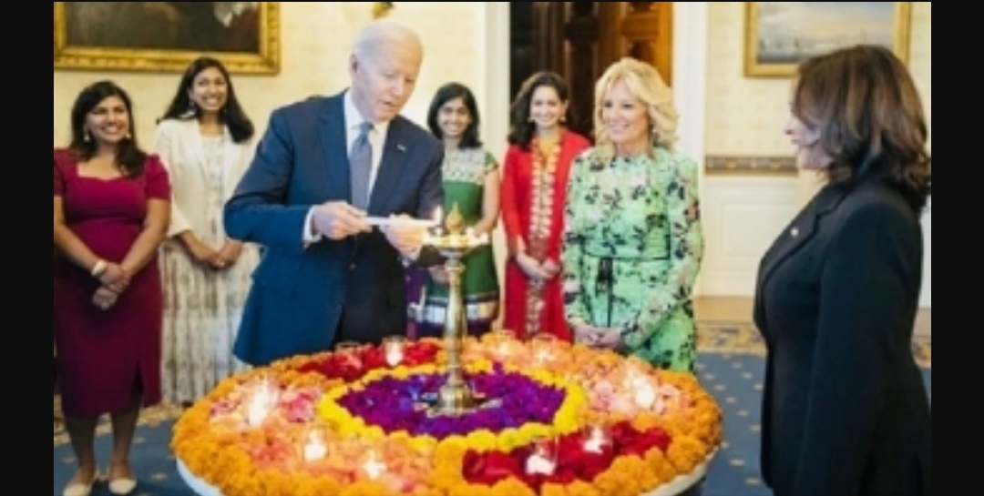 হোয়াইট হাউসে দীপাবলির দিনে প্রদীপ জ্বালিয়েছিলেন বাইডেন