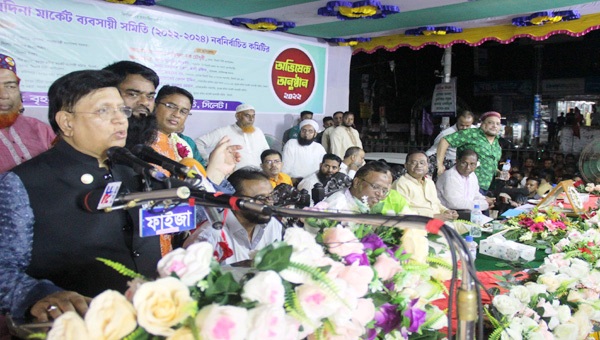 সরকার প্রচুর টাকা দেয়, সে তুলনায় কাজ উন্নত হয়না : পররাষ্ট্রমন্ত্রী