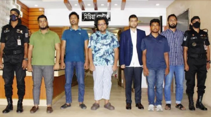 অনলাইনে গেমের নামে জুয়া, ২০০ কোটি টাকা লোপাট