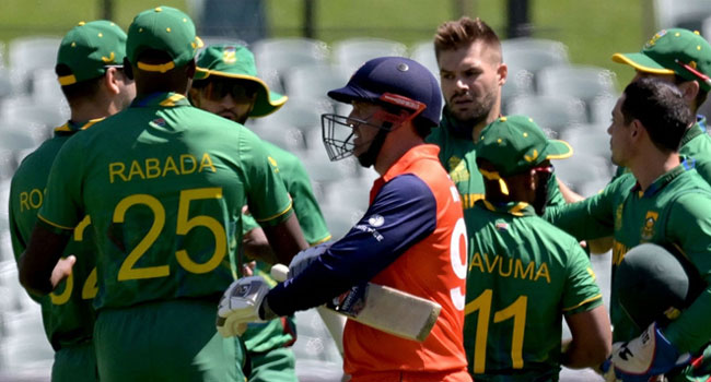 ১৫৯ রান করলেই সেমিফাইনালে দক্ষিণ আফ্রিকা