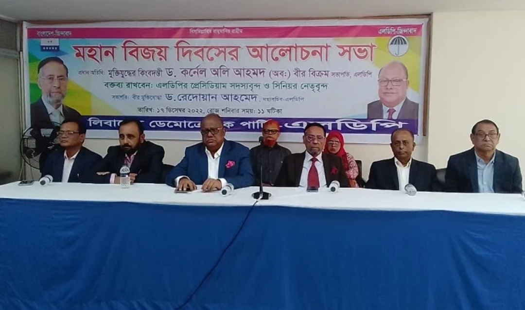 উন্নয়নের নামে সরকার মানুষকে কবর দিয়েছে : কর্নেল অলি