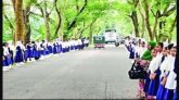 সংবর্ধনার নামে শিক্ষার্থীদের রাস্তায় দাঁড় করানো যাবে না