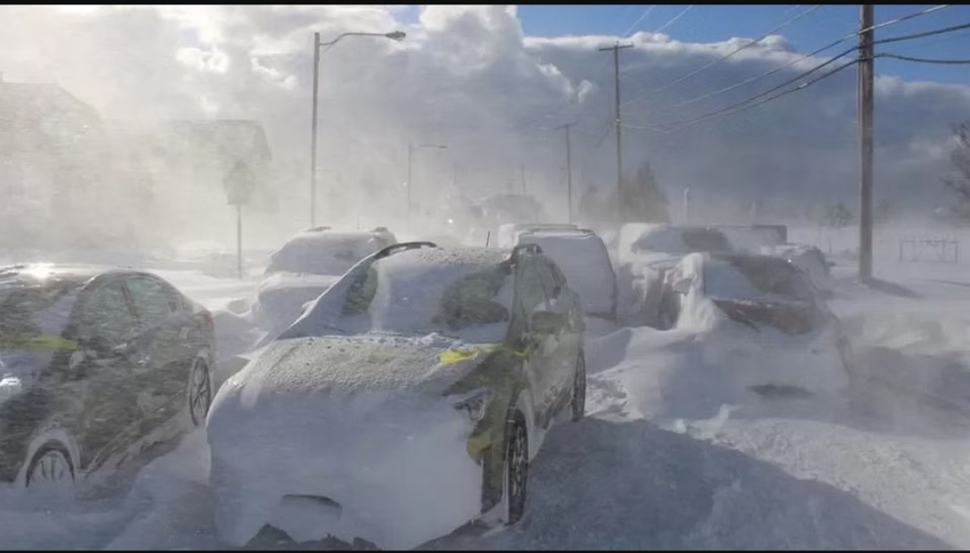 ‘ভয়ঙ্করতম তুষারঝড়’ যুক্তরাষ্ট্রে মৃত বেড়ে ৫০