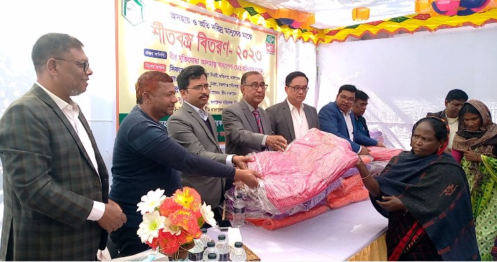 কমলগঞ্জে হীড বাংলাদেশ’র ৮০০ শীতবস্ত্র বিতরণ