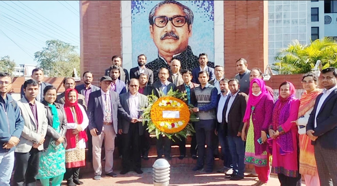 বঙ্গবন্ধুর স্বদেশ প্রত্যাবর্তন দিবসে সিকৃবিতে বঙ্গবন্ধু ফাউন্ডেশনের কর্মসূচি পালন