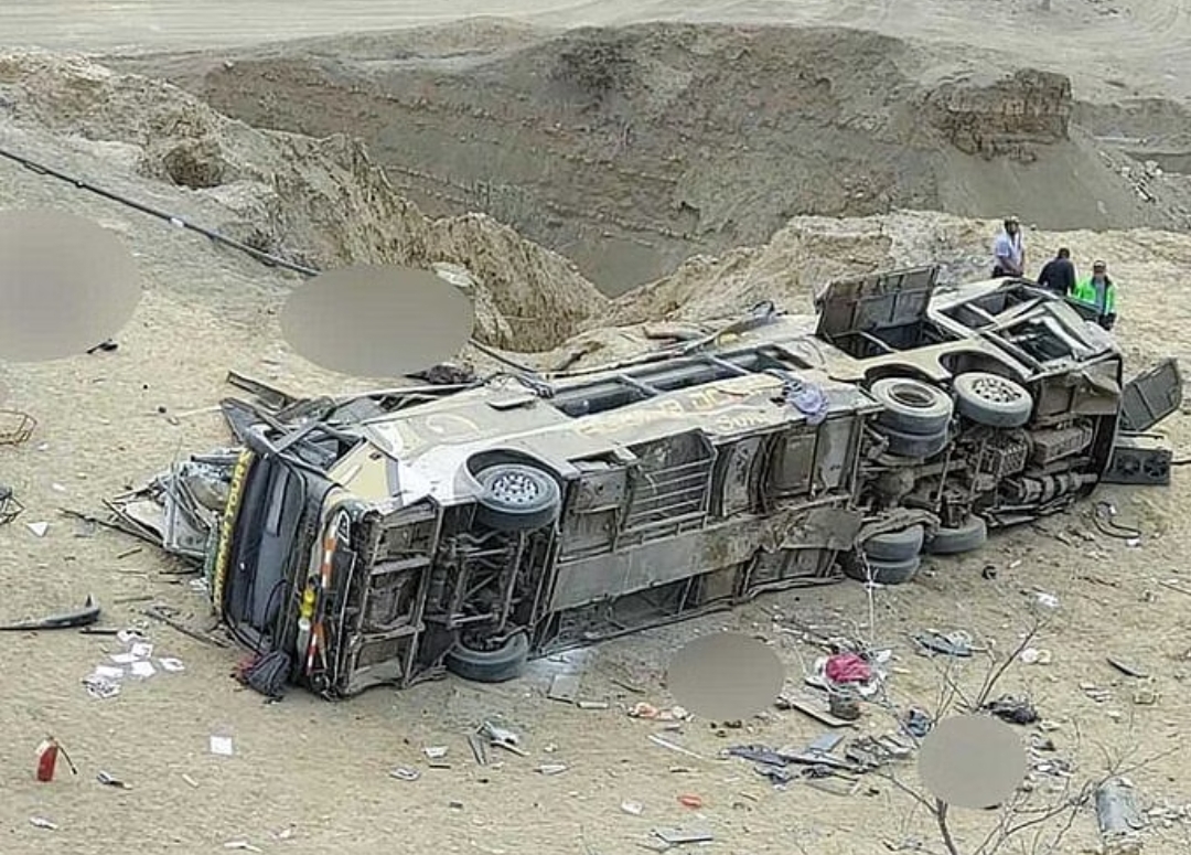 পেরুতে বাস খাদে পড়ে নিহত ২৪