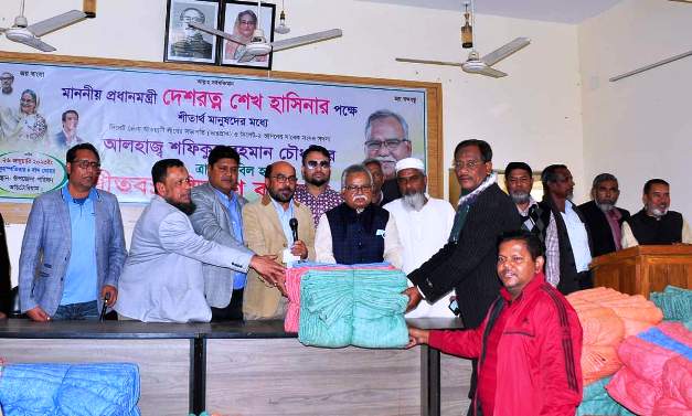 বিশ্বনাথে ৭ শতাধিক শীতার্থকে প্রধানমন্ত্রীর পক্ষে শীতবস্ত্র বিতরণ