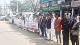 গোলাপগঞ্জে জনপ্রতিনিধিদের ওপর মামলার প্রতিবাদে মানববন্ধন