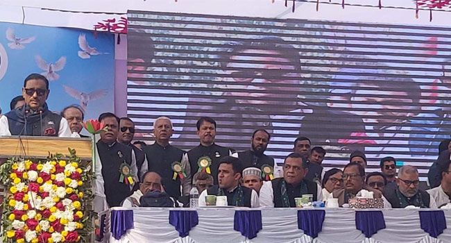 নির্বাচনে আসুন তখনই দেখা যাবে কার পায়ের নিচে মাটি আছে : কাদের