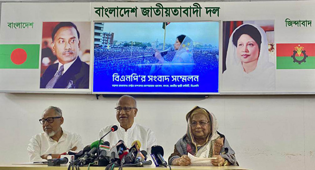 আ’লীগ আবোল তাবোল কথা বলে লোক হাসাচ্ছে : ড. মোশাররফ