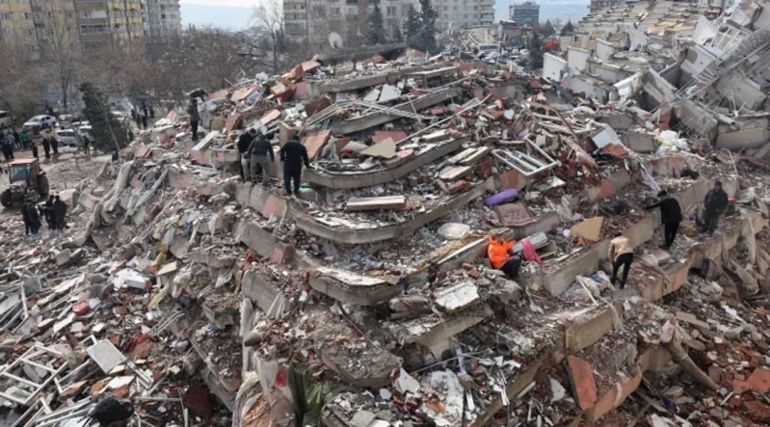 তুরস্ক-সিরিয়ায় ভূমিকম্প : মৃতের সংখ্যা ৪০ হাজার ছাড়াল, খুলছে দু’টি সীমান্ত পারাপার