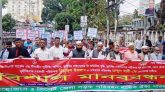 সিলেটে বিআরটিএ’র দুই কর্মকর্তা প্রত্যাহারের দাবিতে মানববন্ধন