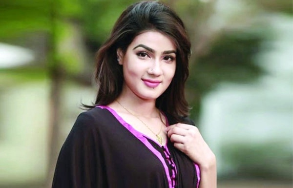 চিত্রনায়িকা মাহিয়া মাহি গ্রেপ্তার