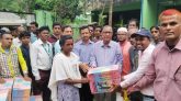 শমশেরনগর চা বাগানে ৩০ জন দলিত নারী পেল সেলাই মেশিন