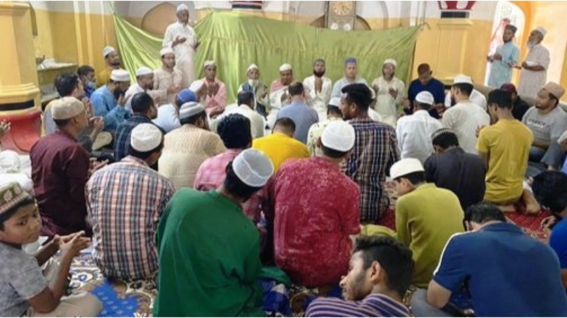 ইলিয়াস আলীসহ গুম হওয়া নেতৃবৃন্দের সন্ধান কামনায় দোয়া