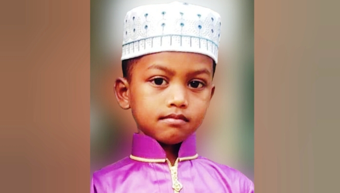 কুলাউড়ায় বেপরোয়া টমটমের ধাক্কায় শিশুর মৃত্যু