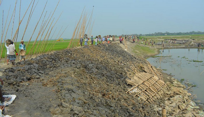 হাওরে দুর্নীতি, সুনামগঞ্জে ইউএনওসহ ৫ জনের বিরুদ্ধে মামলা