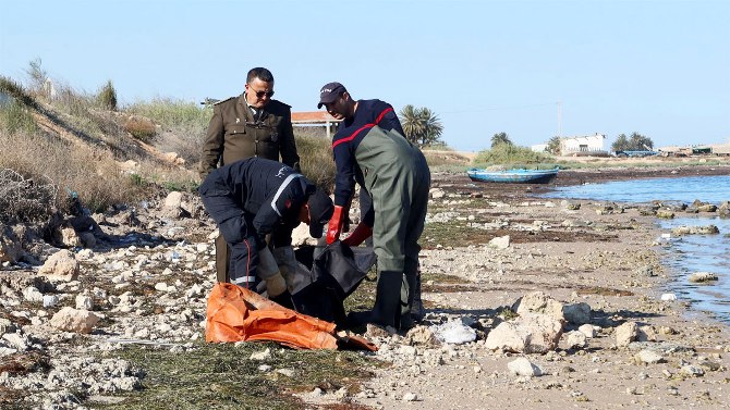 তিউনিসিয়ার উপকূল থেকে ৪১ অভিবাসীর মরদেহ উদ্ধার