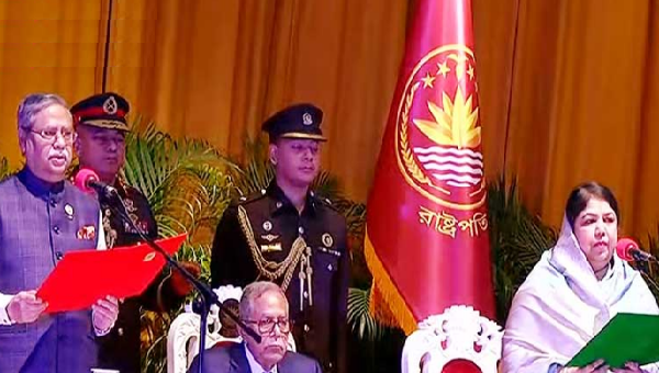 দেশের ২২তম রাষ্ট্রপতি হিসেবে শপথ নিলেন মো. সাহাবুদ্দিন চুপ্পু