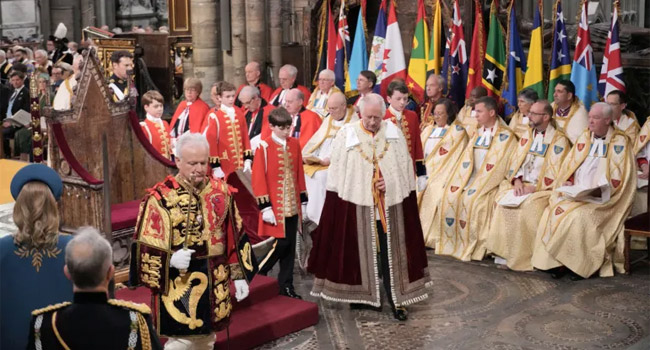 শপথ নিলেন ব্রিটেনের নতুন রাজা