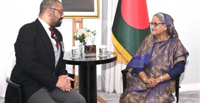 ব্রিটিশ পররাষ্ট্রমন্ত্রীকে প্রধানমন্ত্রীঃ ‘সরকার অবাধ ও সুষ্ঠুভাবে আগামী নির্বাচন করতে চায়’