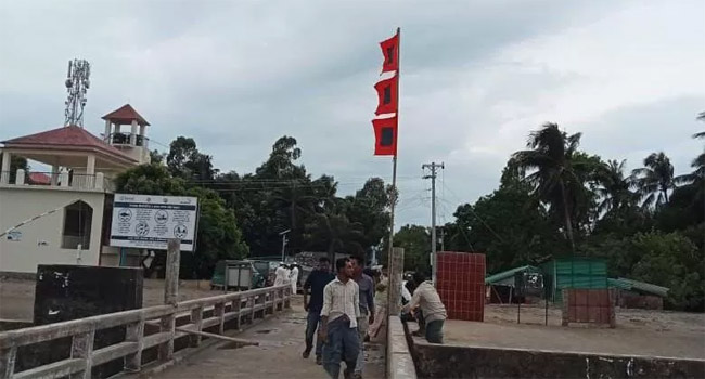 ঘূণিঝড় ‘মোখা’ : বাতাসের গতি ১৯০ কিলোমিটার পর্যন্ত বৃদ্ধি পাচ্ছে
