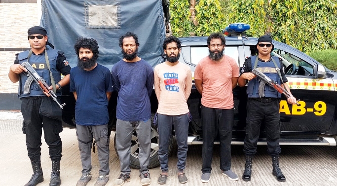 রাতভর অভিযানে সিলেটে ৪ জঙ্গিকে আটক করেছে র‍্যাব