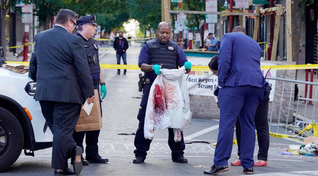 যুক্তরাষ্ট্রজুড়ে গোলাগুলি, নিহত ১৬