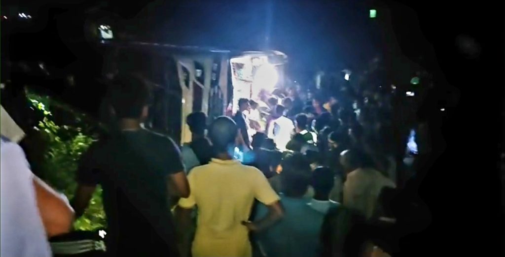 ওসমানীনগরে বাসের ধাক্কায় টমটম চালকসহ নিহত ২