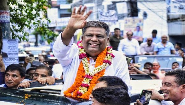 তিন জুলাই মেয়র হিসেবে শপথ নেবেন আনোয়ারুজ্জামান