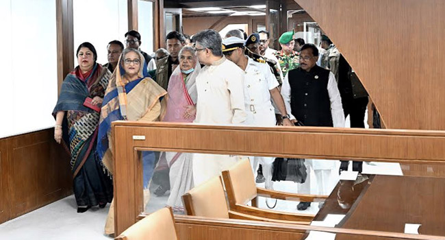 চলমান উন্নয়ন ধরে রাখতে গণতন্ত্র ও স্থিতিশীলতার ধারাবাহিকতার ওপর গুরুত্বারোপ প্রধানমন্ত্রীর