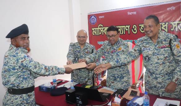 ৭এপিবিএনে জুন মাসের শ্রেষ্ট অফিসার হলেন এএসআই রইছ উদ্দিন