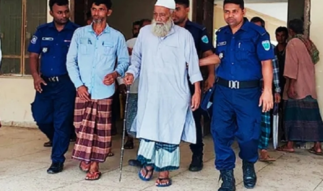 ২৭ টাকা নিয়ে দ্বন্দ্বের জেরে মামাত ভাইকে হত্যা, বাবা-ছেলের যাবজ্জীবন