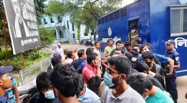 টাঙ্গুয়ার হাওরে ঘুরতে গিয়ে গ্রেপ্তার ৩২ শিক্ষার্থীর জামিন