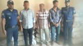 জগন্নাথপুরে বাস থেকে ১৭ বস্তা ভারতীয় পণ্যসহ গ্রেপ্তার ৩