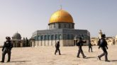 আল আকসা মসজিদ বন্ধ করে দিয়েছে ইসরায়েল