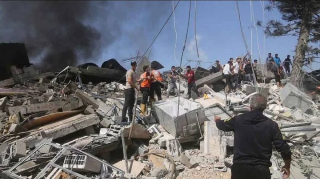 গাজায় ইসরাইলি হামলায় নিহত ৮ হাজার ছাড়িয়েছে