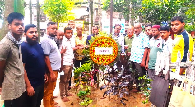 আবু হেনা চৌধুরীর ১৭তম মৃত্যুবার্ষিকীতে শ্রদ্ধাঞ্জলি অর্পণ